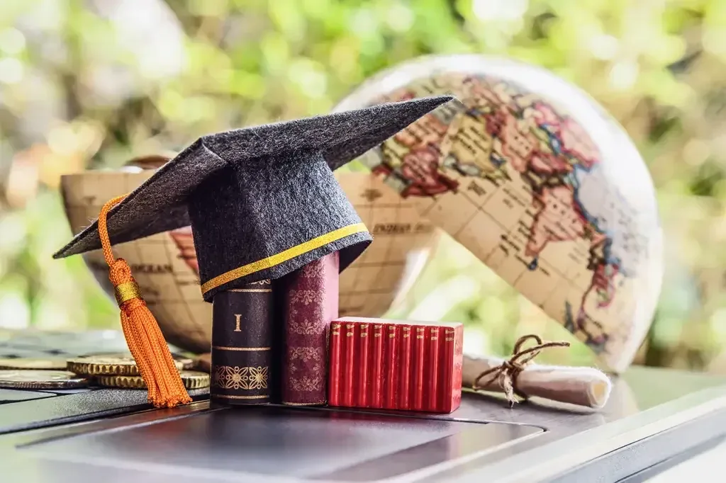 Estudar Fora: Como Escolher o Melhor País para Seu Perfil