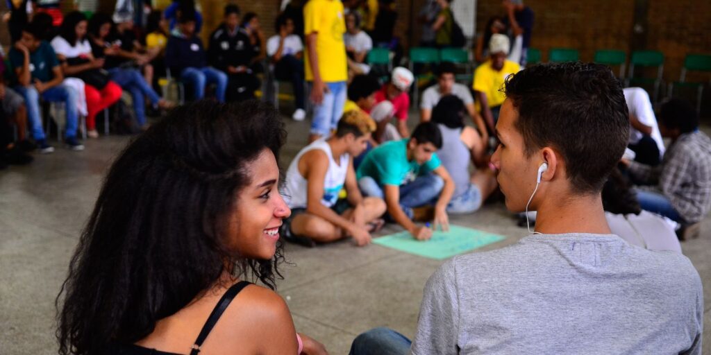 988412 04122015 abr4147