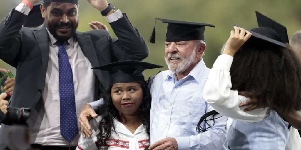 Governo Expande Rede Nacional de Cursinhos Populares: Saiba Mais int5091 jpg