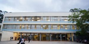 Professores de São Paulo encerram greve e continuam mobilizados