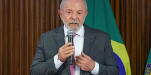 Lula Afirma que Brasil Não Precisa de Escolas Cívico-Militares na Educação