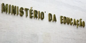 Desempenho de Formação de Professores a Distância é 53,1% Inferior